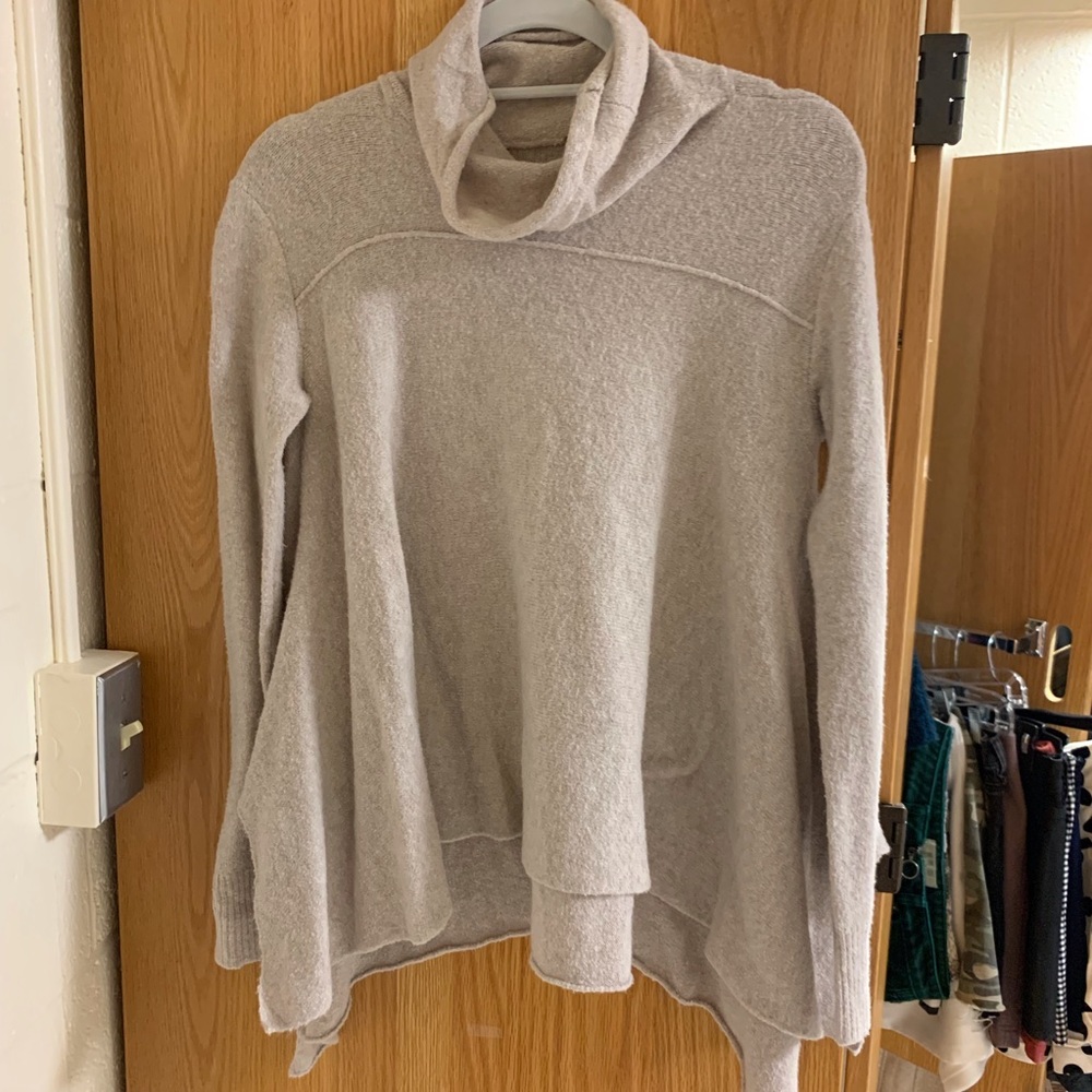 Free People Turtle Neck Sweater size xs